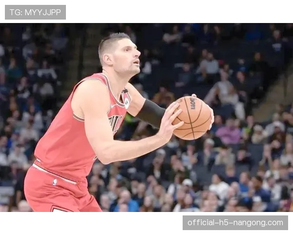 武切维奇利用掩护创造空位投篮效率显著提升，带动球队内线攻防节奏变化